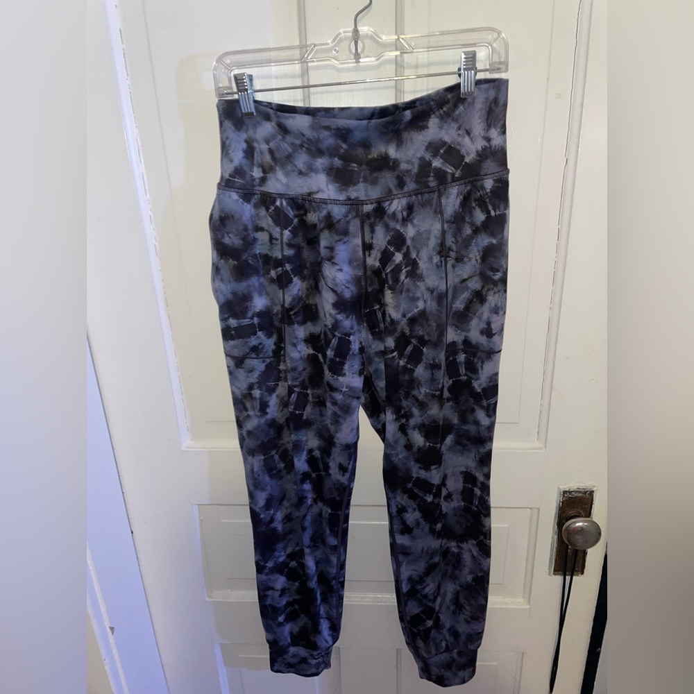 Athleta Salutation Printed Jogger (Basically New) - image 3